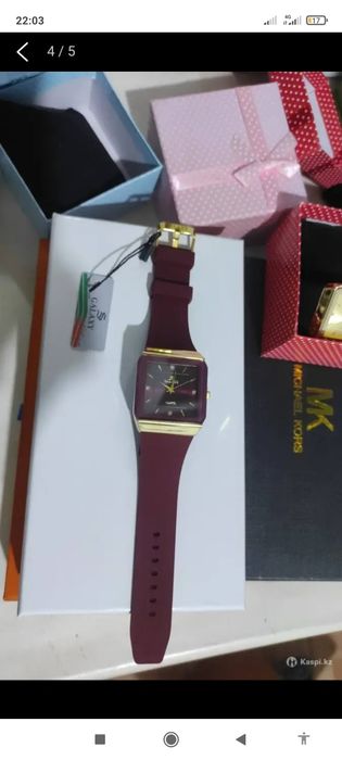 Часы женские наручные