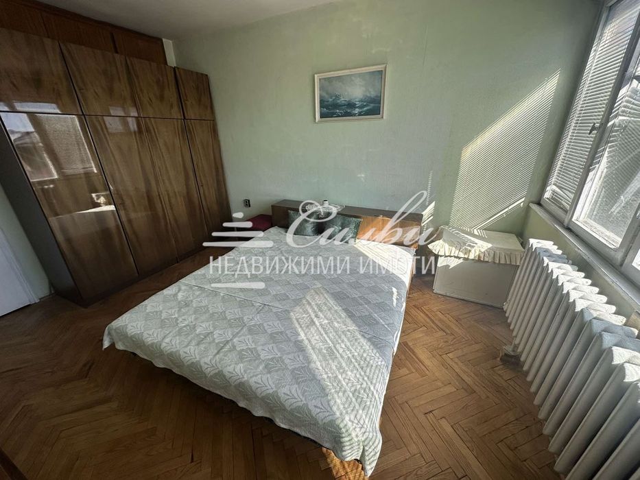 Продава се Четиристаен апартамент в Търговище, Център - 97 кв.м за 999 €/кв.м - Снимка #4
