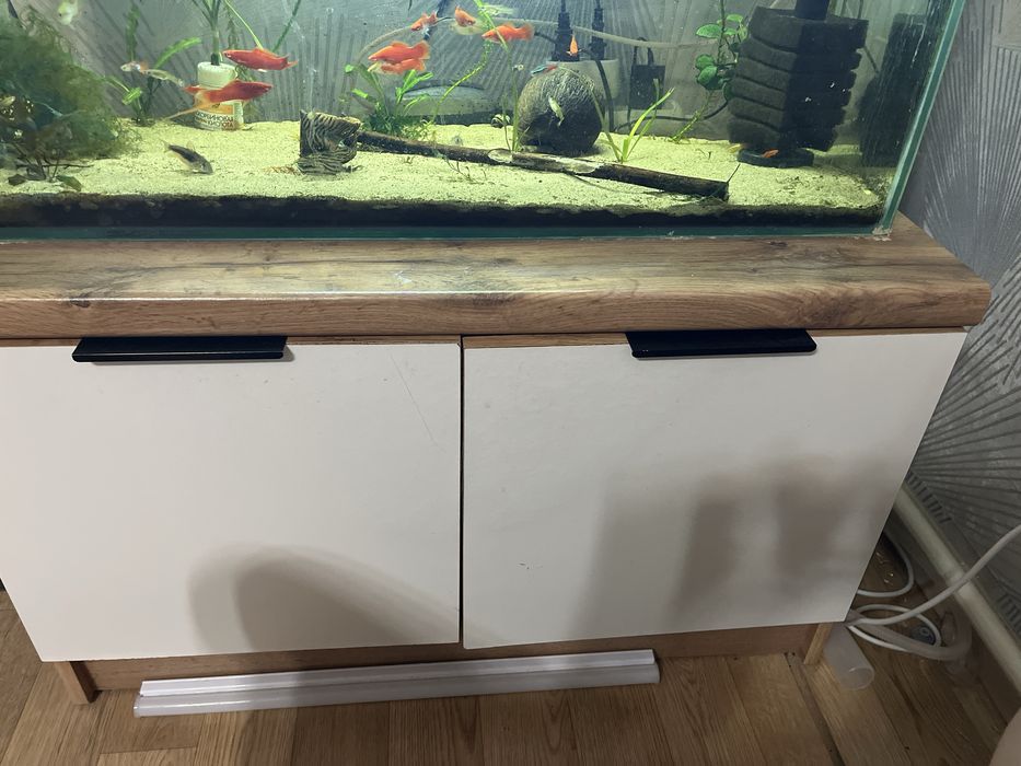 Продам аквариум с тумбочкой