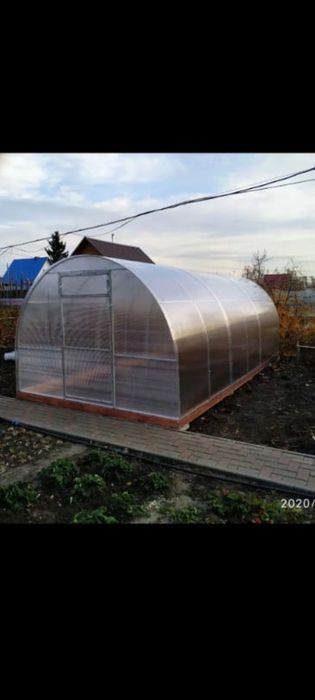 Продам теплицу 3/6 полный комплект