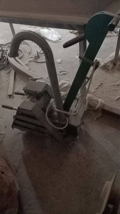 Шлейовайя машына пола