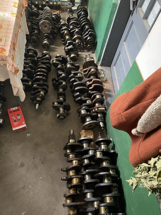 Arbore cotit ( vibrochen ) motor Tractor FIAT