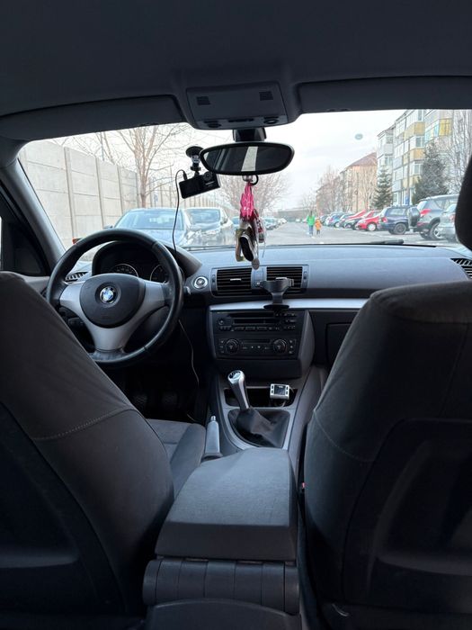 BMW SERIA 1 / 118 d