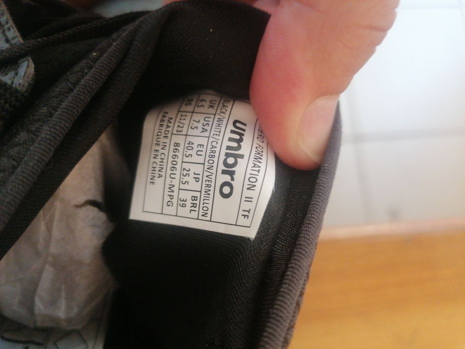 Adidasi Umbro sintetic