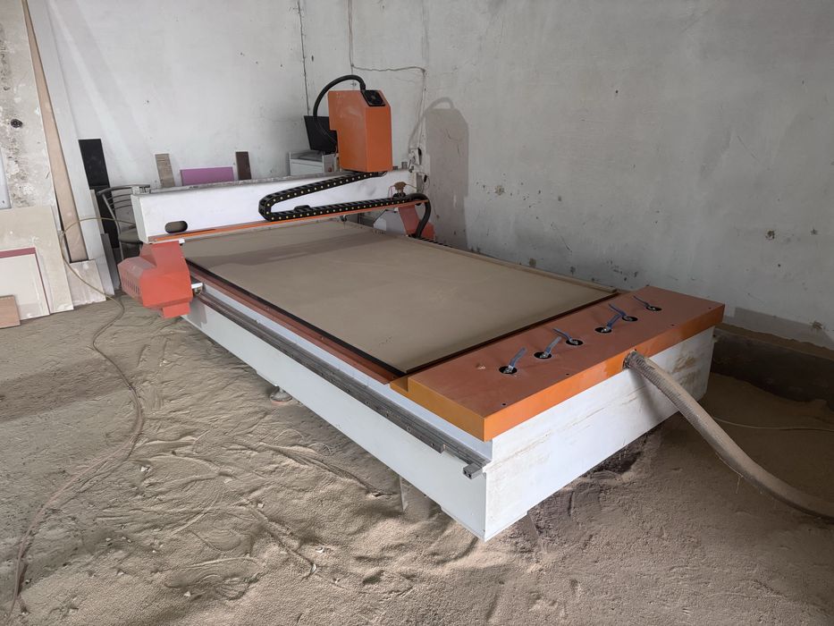 Rover stanok sotiladi