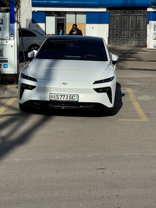 Dongfeng Full 007 Hybrid Sotiladi