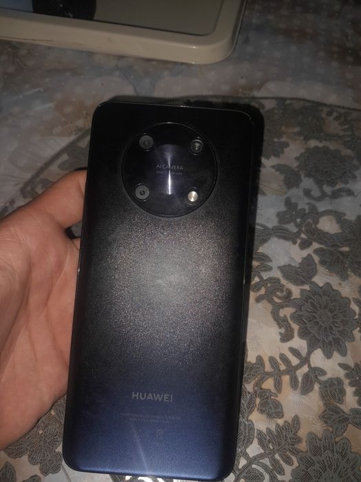 Продам телефон  huawei nova y90