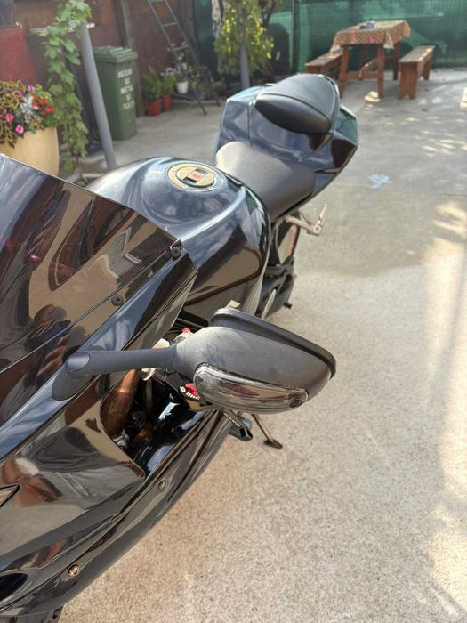 Suzuki GSXR 1000 K6