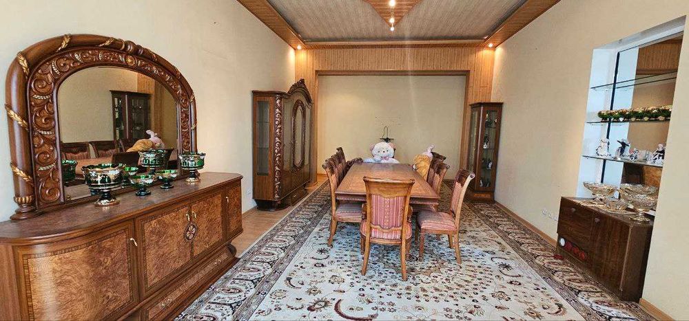 Срочно Учтепа тумани Хондамир махаллада яхши уй сотилади.