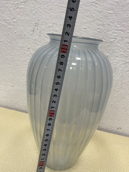 Италианска ваза от релефно духано стъкло