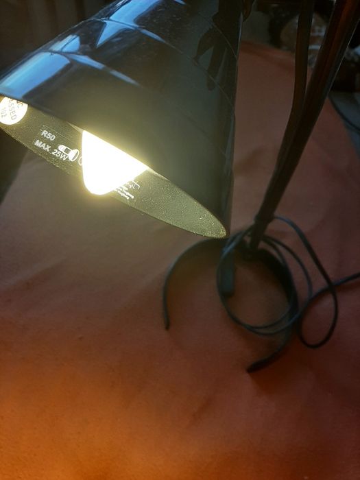 Настольная лампа