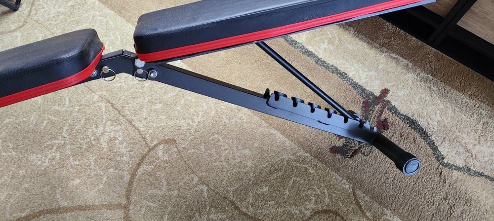 Скамья тренажер для спины и пресса