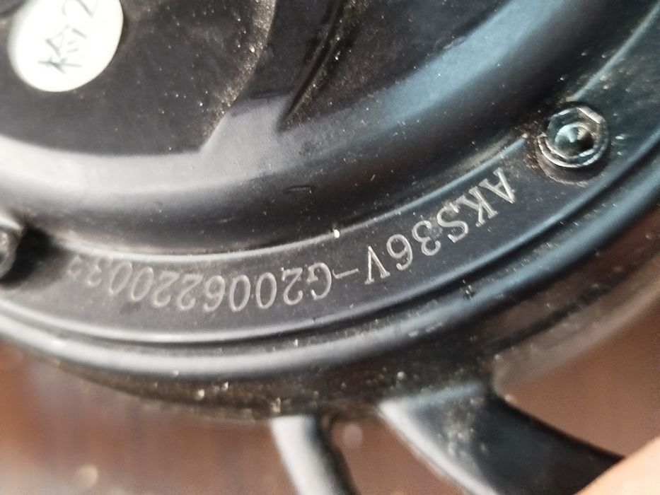 Нов мотор двигател за електрически скутер тротинетка 12 цола