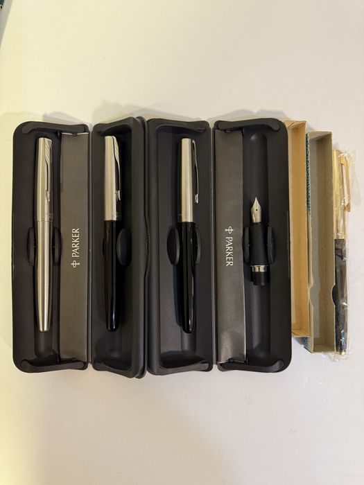 Parker frontier impecabile la cutie penita F si M