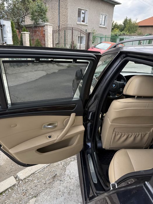 Кори БМВ Е61 с щори и отвори за Лоджик