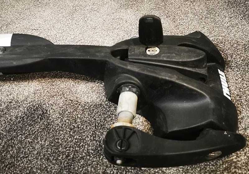 велобагажник THULE OutRide 561 стойка за велосипед за таван