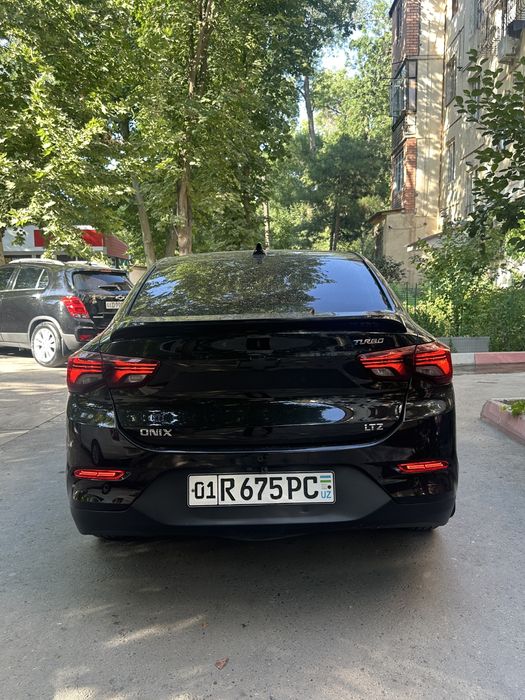 Chevrolet Onix Turbo
