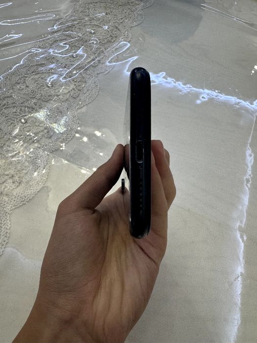 iPhone xr 64 gb.