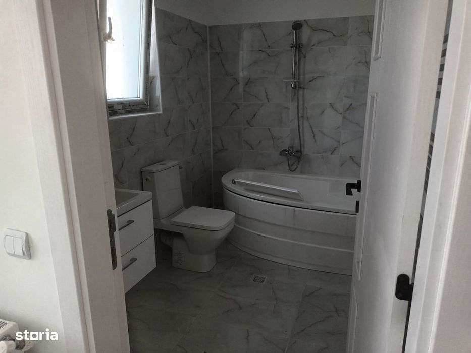 FARA COMISIOANE casa cu 4 camere 2 bai P+1 terasa camera teh la cheie