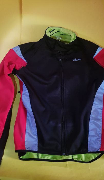 Btwin strstermic   мъжко спортно  колоездачно яке яке