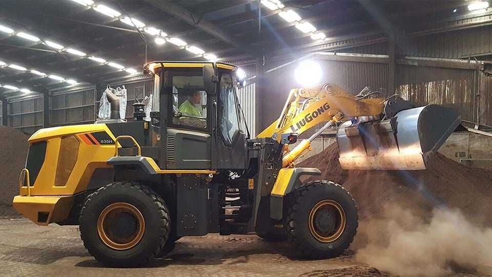Фронтальный погрузчик:LiuGong 835H