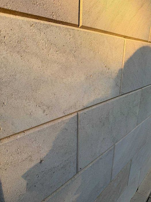 Травертин — универсальный камень