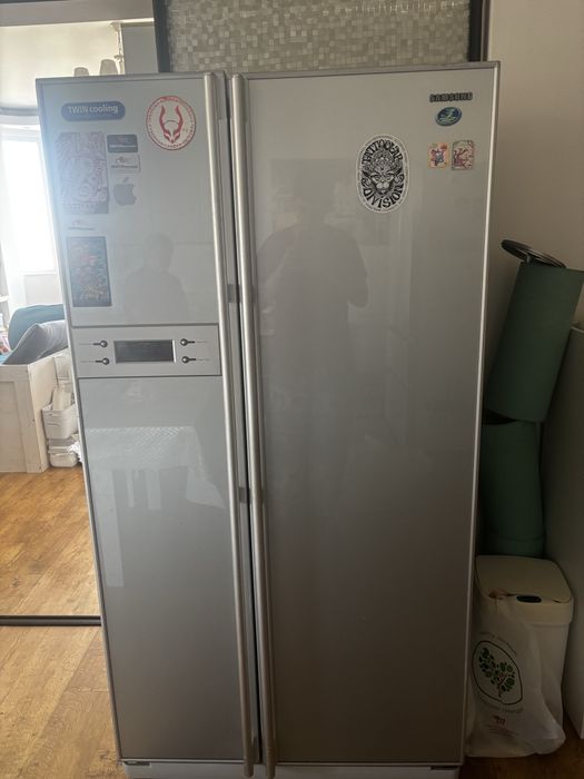Продам холодильник samsung