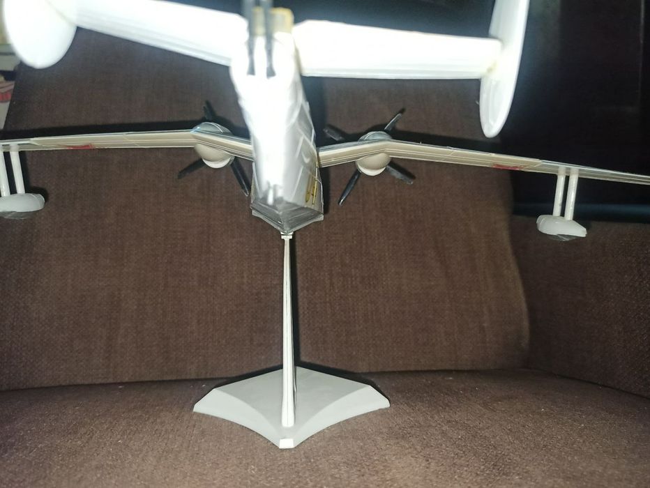 Модель самолёта БЕ-6 пластикарт ГДР