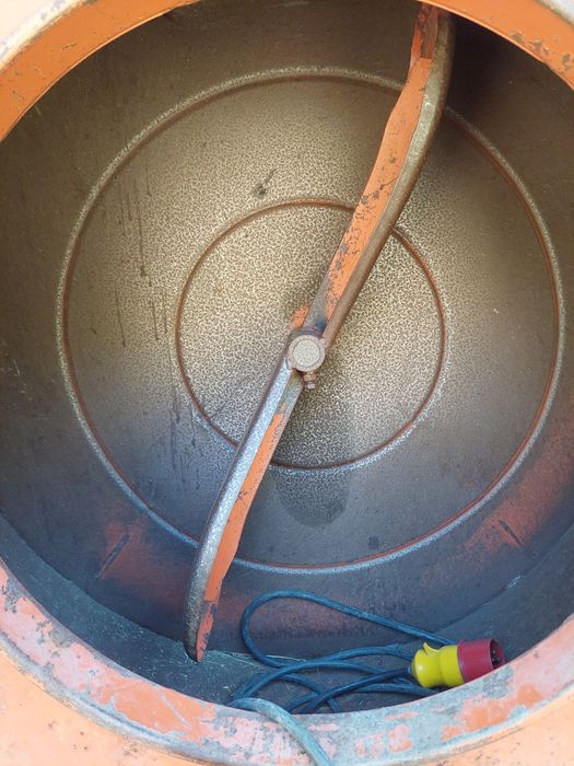 Suflanta fân cu motor trifazic