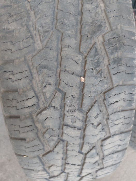Продам шины летние б/у, размер 265/65,    R17