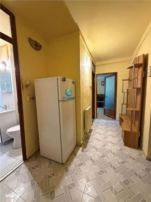 Vanzare apartament 2 camere decomandat, etaj 1, intrare Racadau