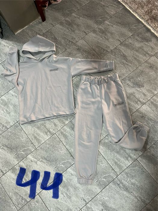 Продам женские комплекты