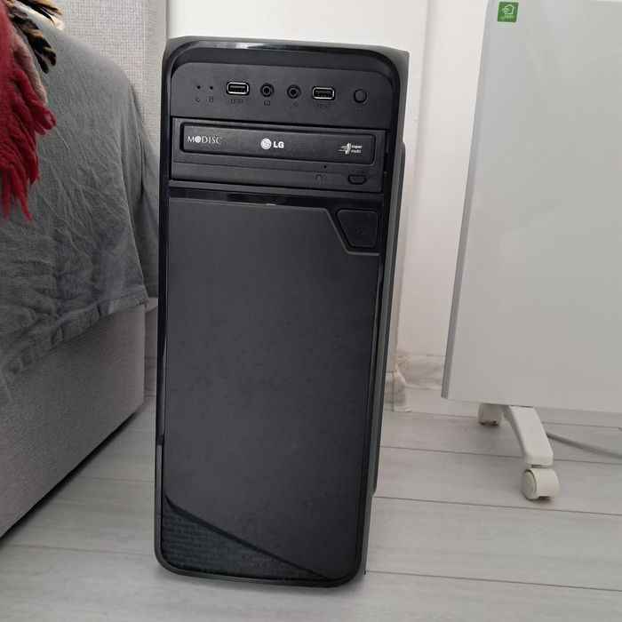 Компютър - абсолютно нов