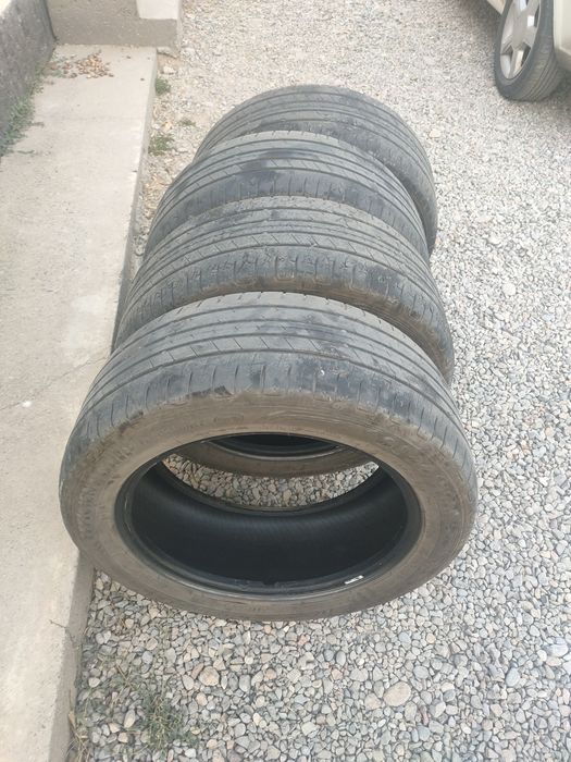 Продаётся шины Камри 55. 215/55/17