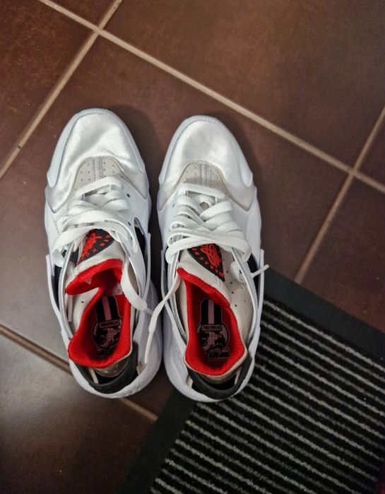 Adidași Nike Huarache