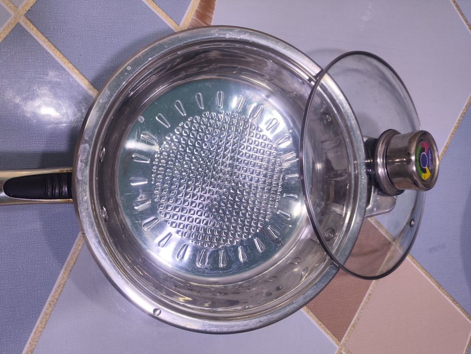 Продам нержавейки сковорода