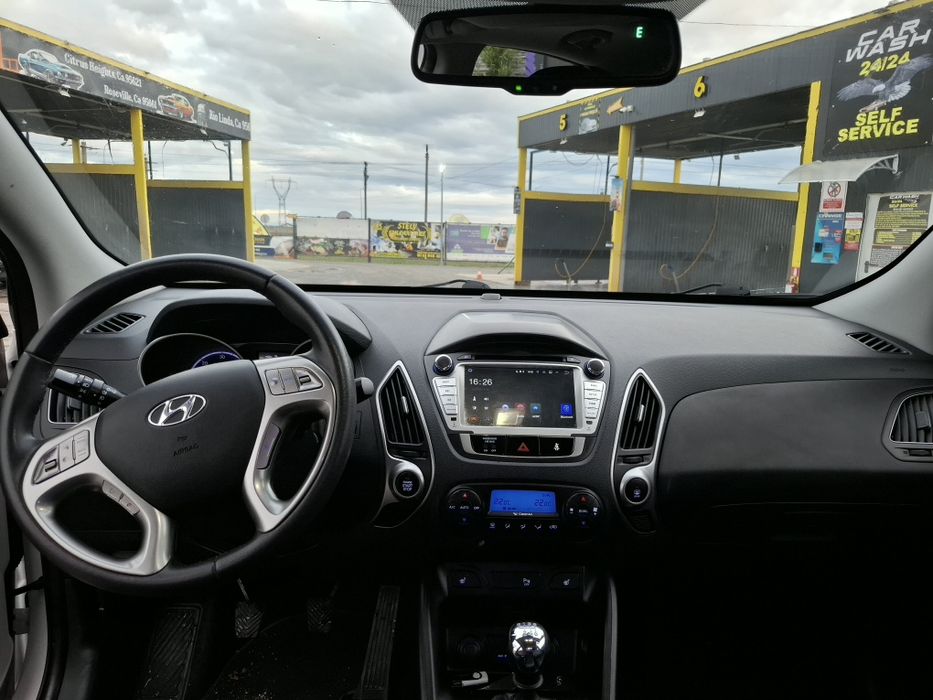 Vând Hyundai ix35