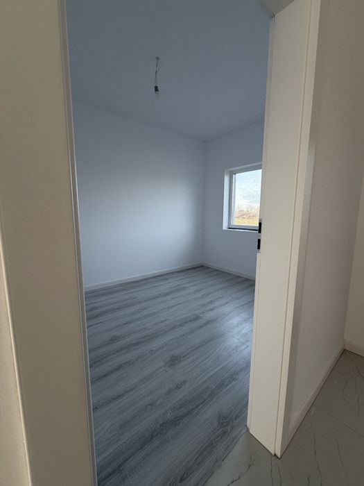 Casa tip duplex la cheie 120utili,5camere,2bai,asfalt+toate utilitatil