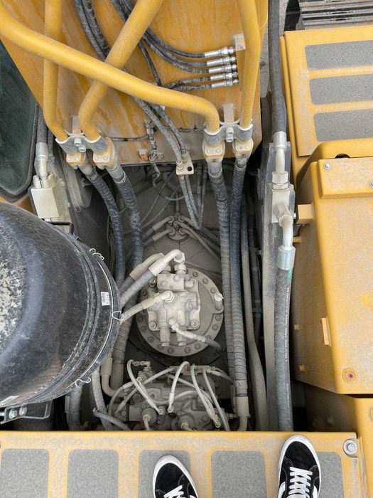 Карьерный Гусеничный Экскаватор 1,5 куба  SDLG-Е6300F (volvo)