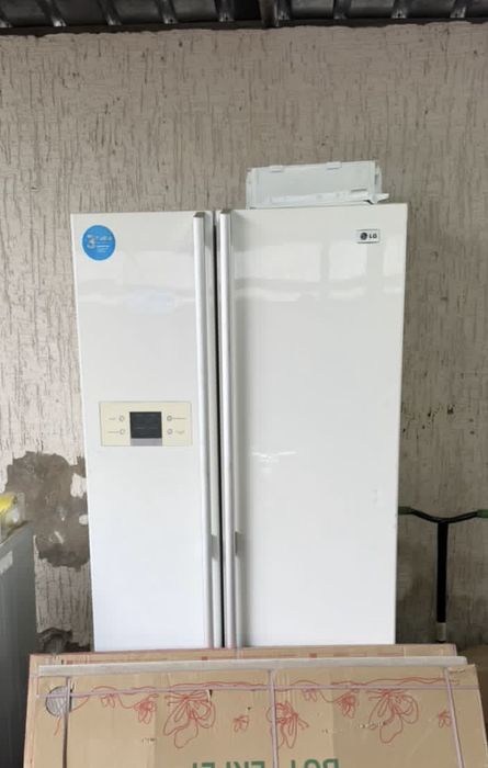 Холодильник двухкамерный LG