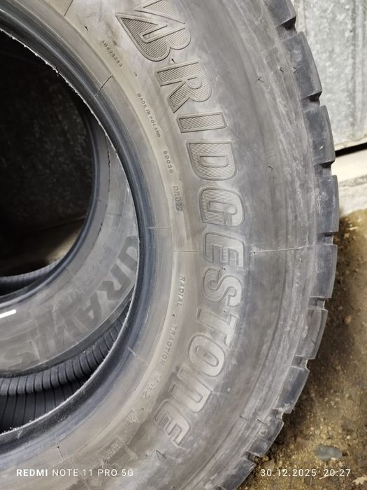 Продам шины безкамерные.