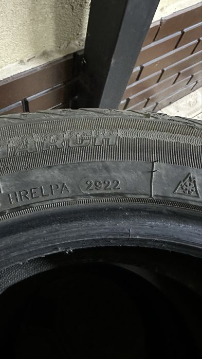 Зимние шины 205/55/16