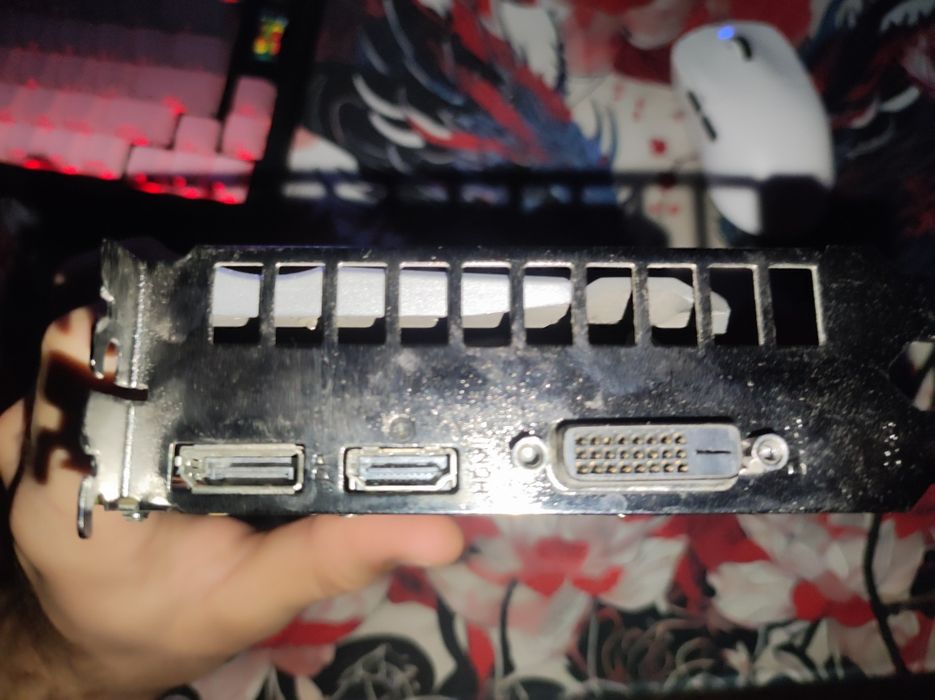 Продам GeForce GTX 1060 3GB GDDR5