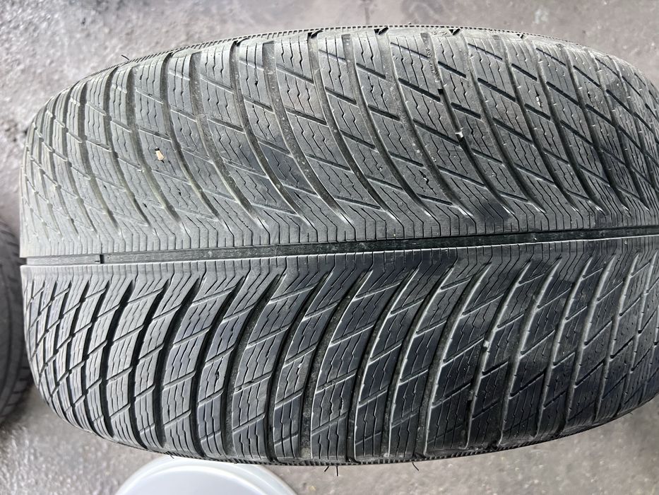 275/35 r19 michelin de iarna - pret 200 lei