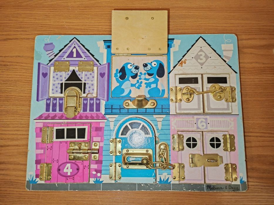 Развивающая игрушка для малышей