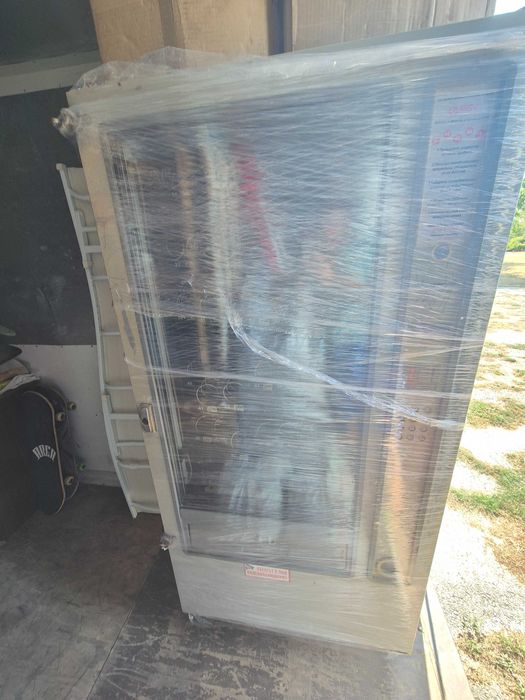 Вендинг автомати.Zsnussi Spazio 6; Zanussi Spring 850