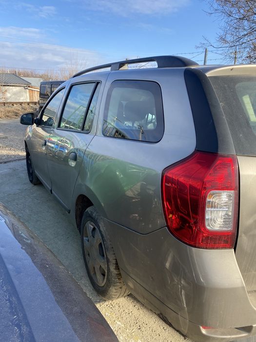 Aripă dreapta spate Dacia Logan MCV 2014