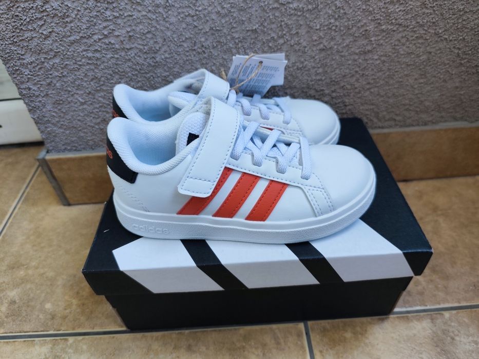 Детски обувки адидас