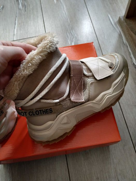 Дамски спортни кецове