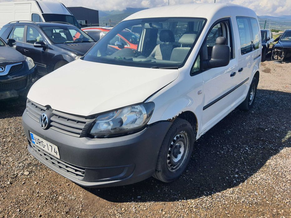На части! VW Caddy 1.6 ТDI (CAYN)